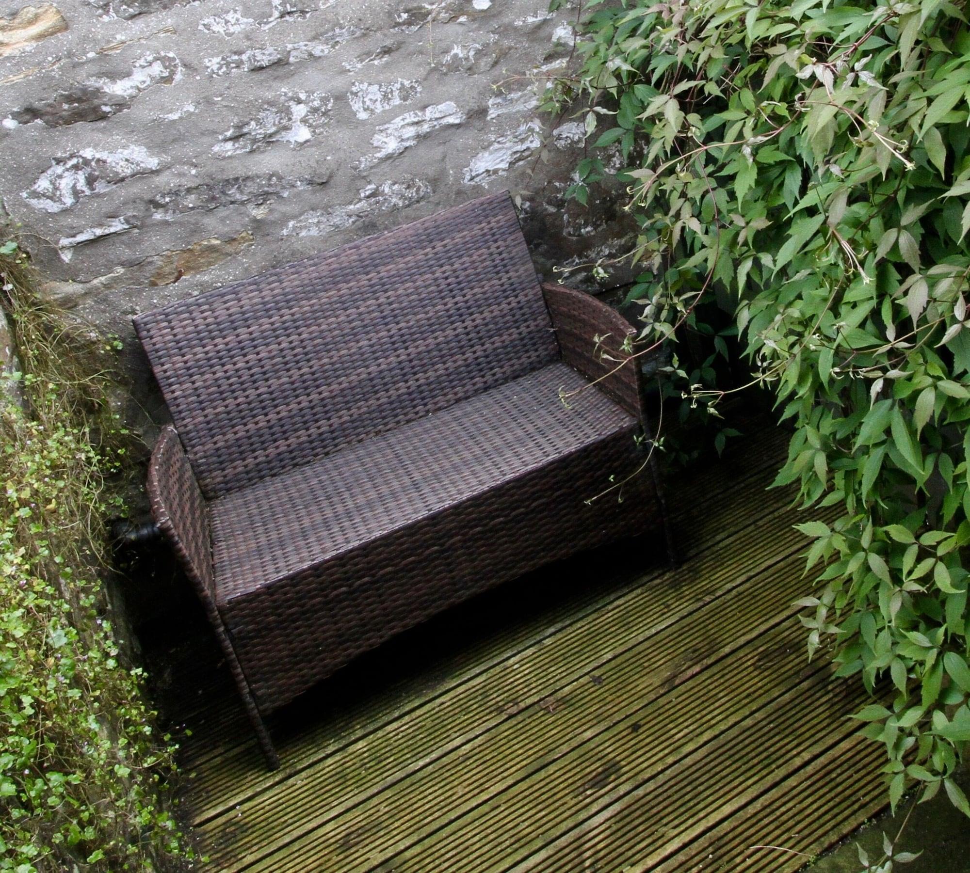 Hotel Ashfield House Grassington Zewnętrze zdjęcie A rattan bench