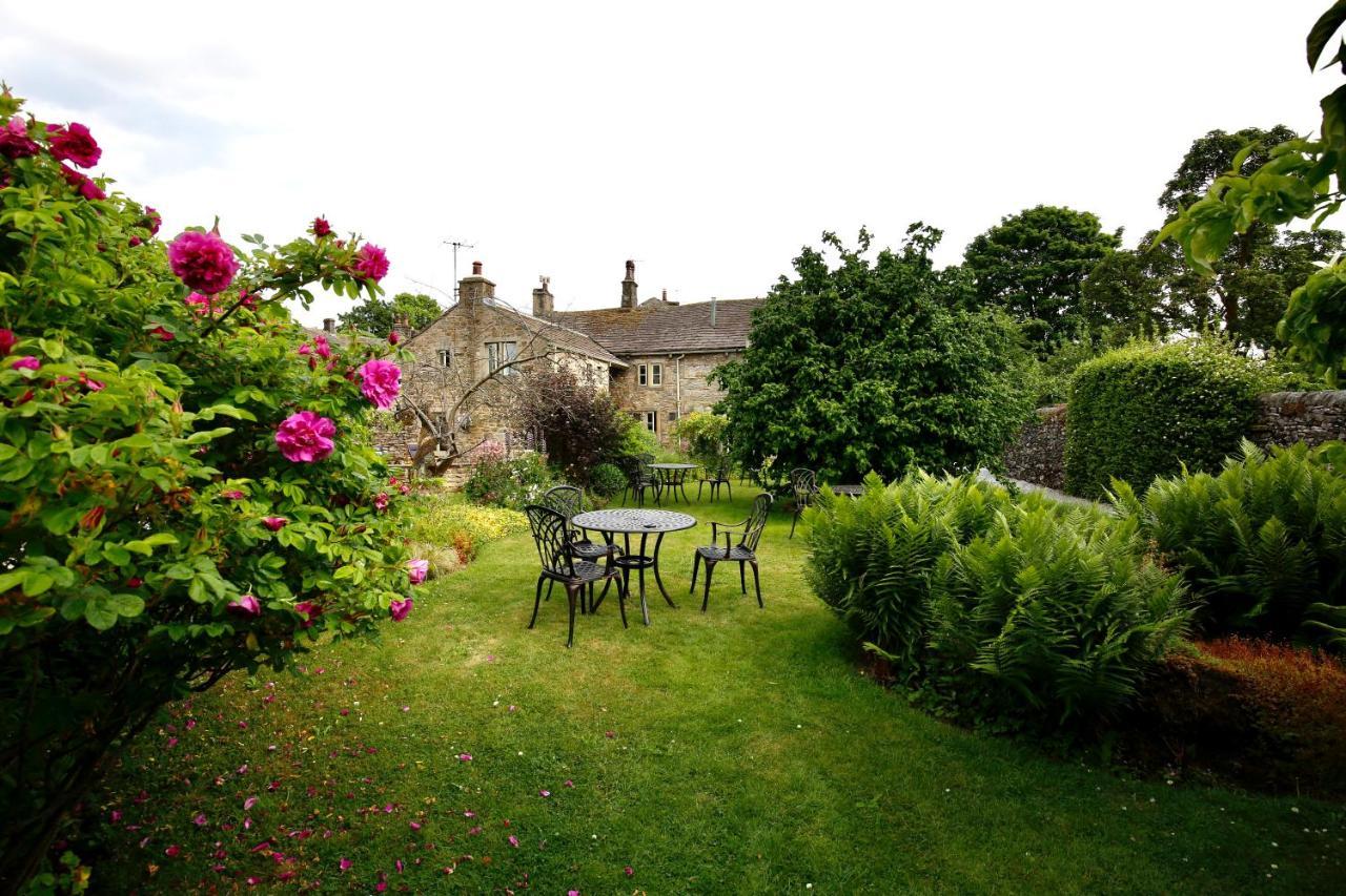 Hotel Ashfield House Grassington Zewnętrze zdjęcie The garden at the Old Parsonage
