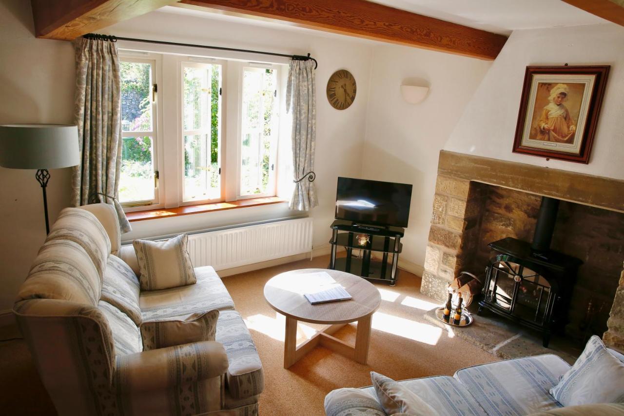 Hotel Ashfield House Grassington Zewnętrze zdjęcie The living room at The Old School House